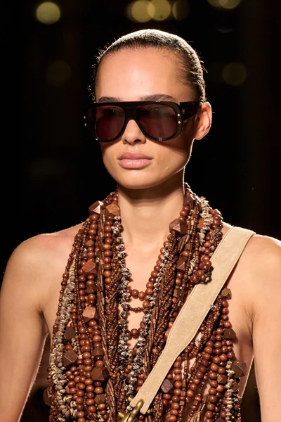 Look 66